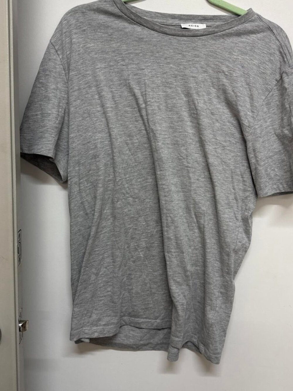 Reiss Men's Grey T-shirt
